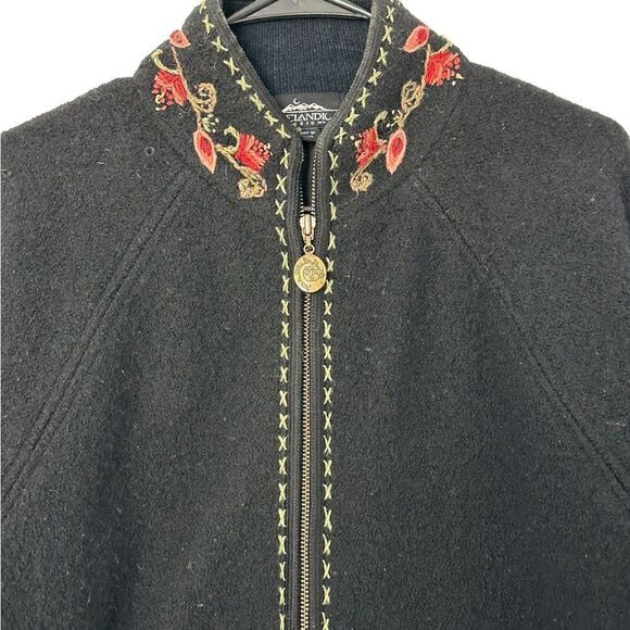 Vintage Icelandic Design Wool Floral Embroidered Sweater Jacket | Size S/M - Picture 7 of 10